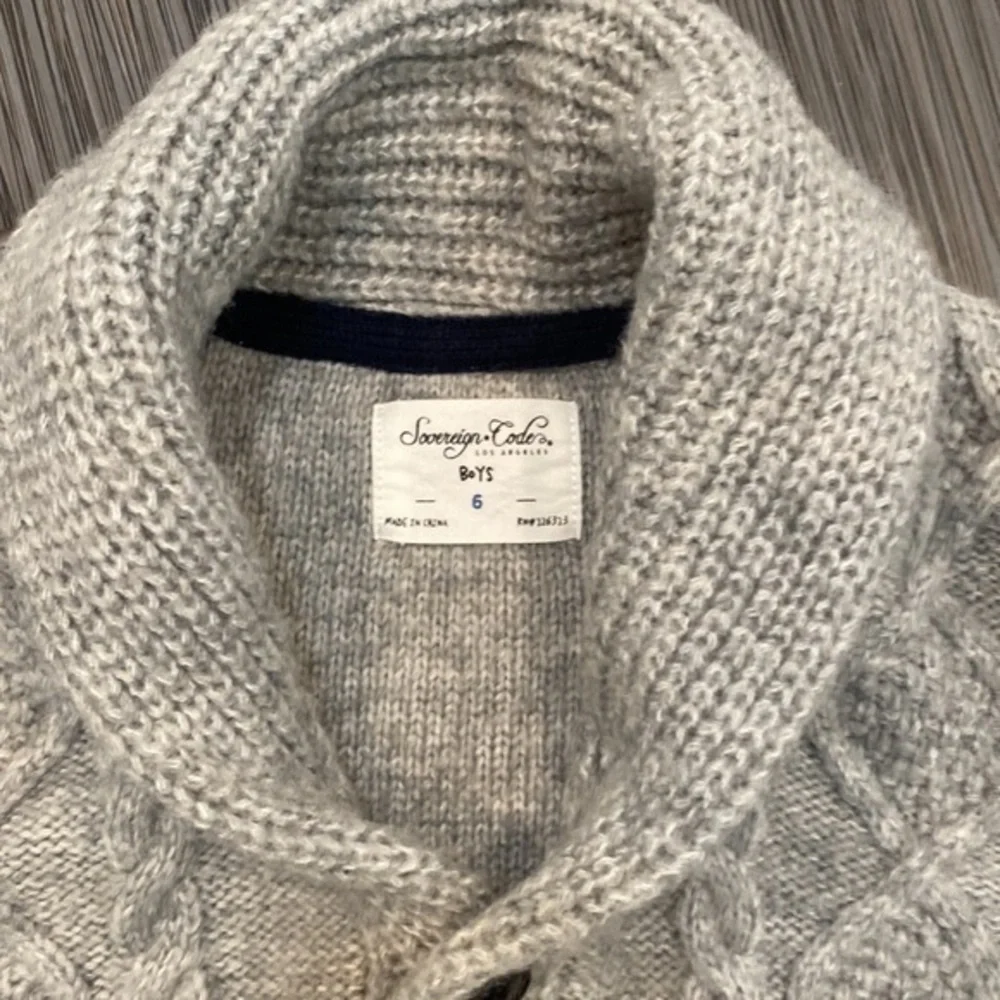 Sovereign code button up sweater - Picture 2 of 3